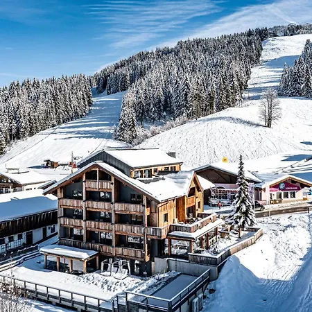 Hotel Almmonte Sensum - Funky Living Wagrain