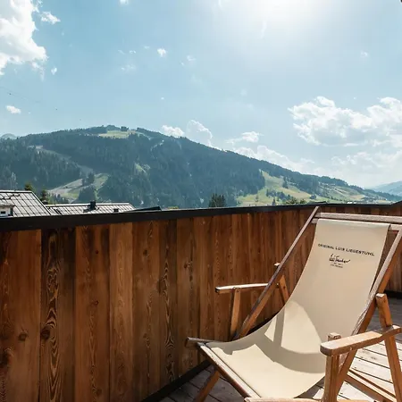 Hotel Almmonte Sensum - Funky Living Wagrain