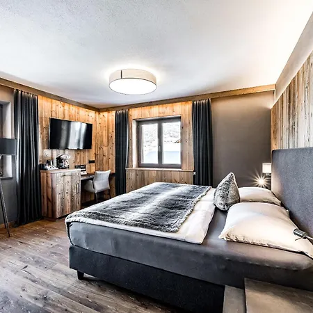 Almmonte Sensum - Funky Living