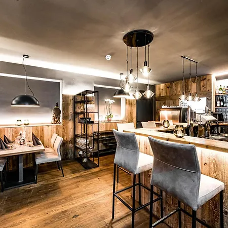Almmonte Sensum - Funky Living Отель Ваграйн